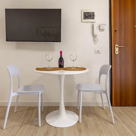 4 Twins - Διαμέρισμα *