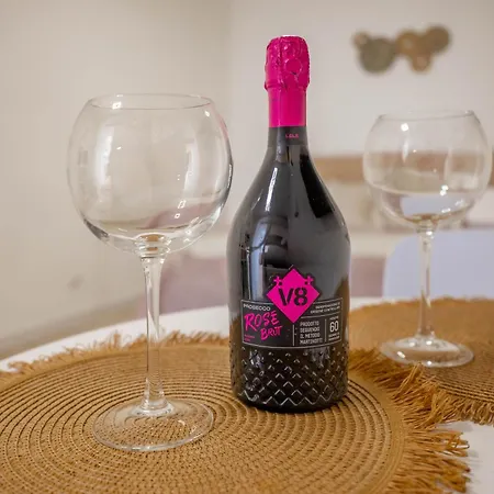 4 Twins - Διαμέρισμα