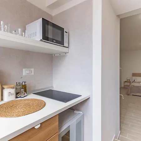 4 Twins - * Μπάρι